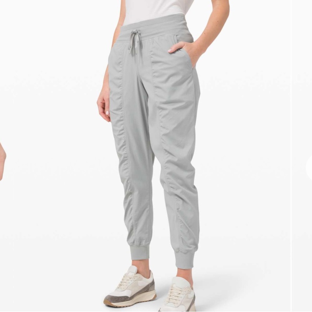 Lululemon Dance Studio Jogger-lined size 6